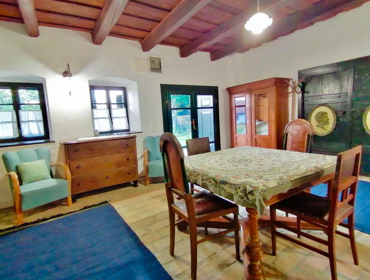 Lelle Vineyard Cottages バラトンレッレ エクステリア 写真
